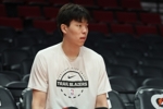 杨瀚森：已经能听得懂队友们在说什么 但在采访方面还是会差很多